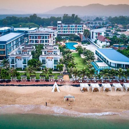 Saint Tropez Beach Hotel Chanthaburi Esterno foto