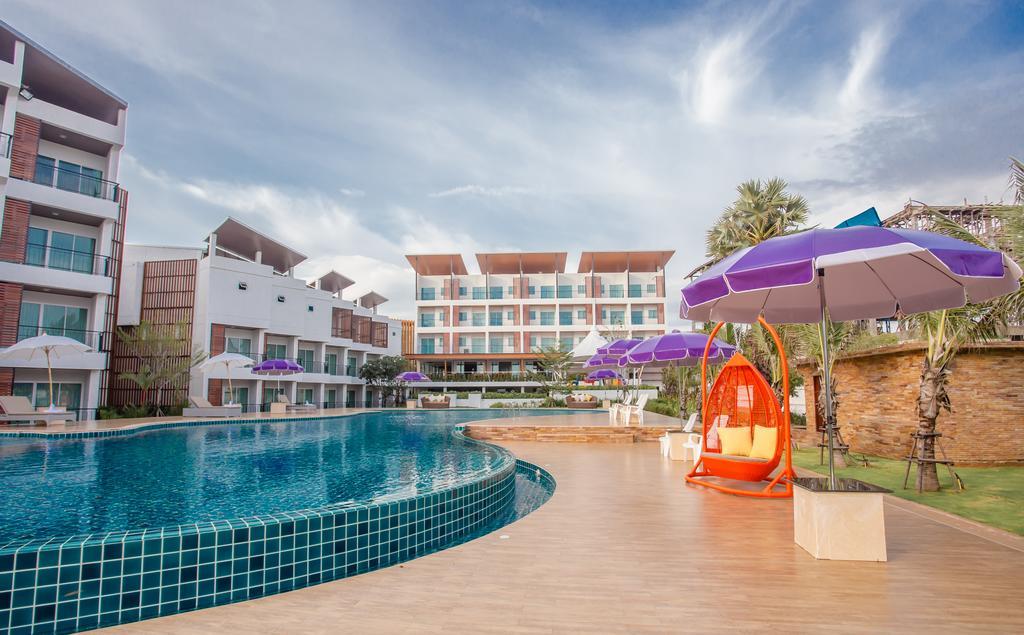 Saint Tropez Beach Hotel Chanthaburi Esterno foto