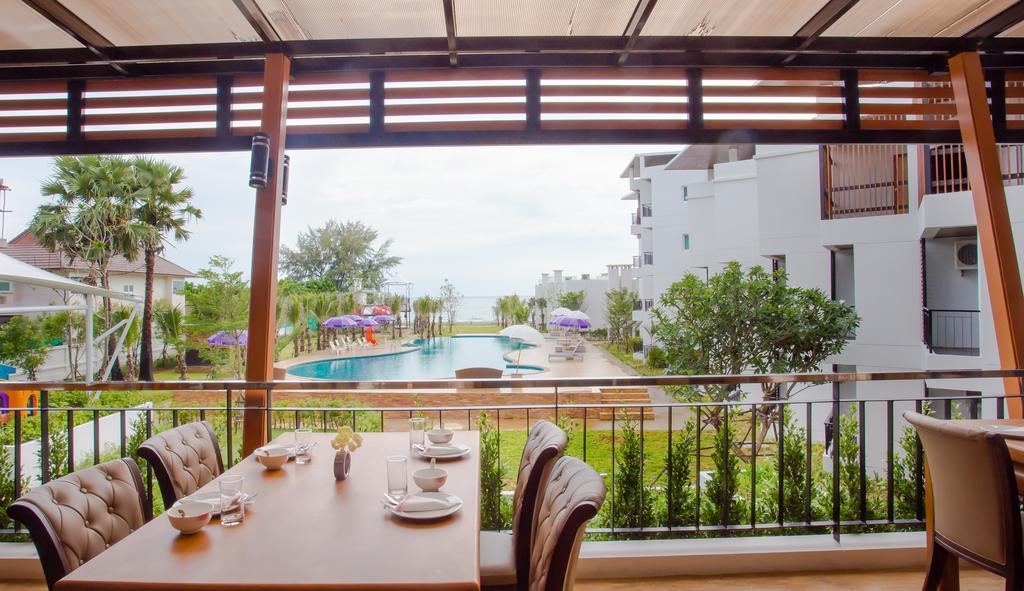 Saint Tropez Beach Hotel Chanthaburi Esterno foto