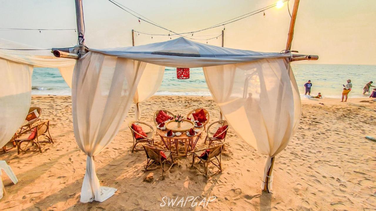 Saint Tropez Beach Hotel Chanthaburi Esterno foto